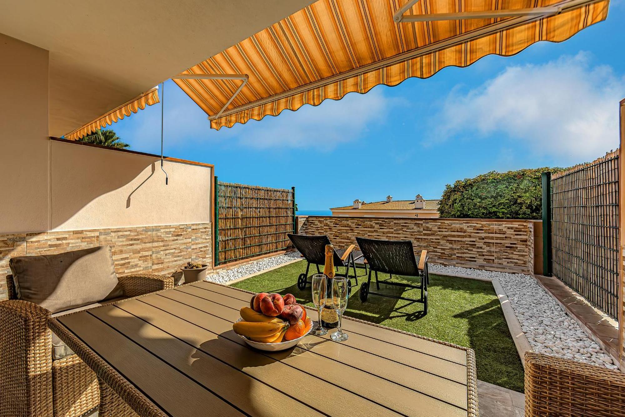 Spacious Ocean View Family Townhouse Puerto de Santiago  Buitenkant foto