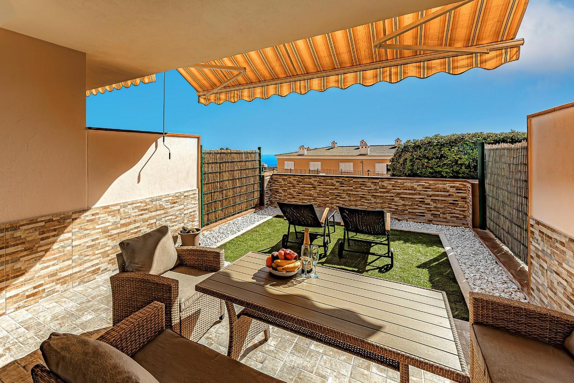 Spacious Ocean View Family Townhouse Puerto de Santiago  Buitenkant foto